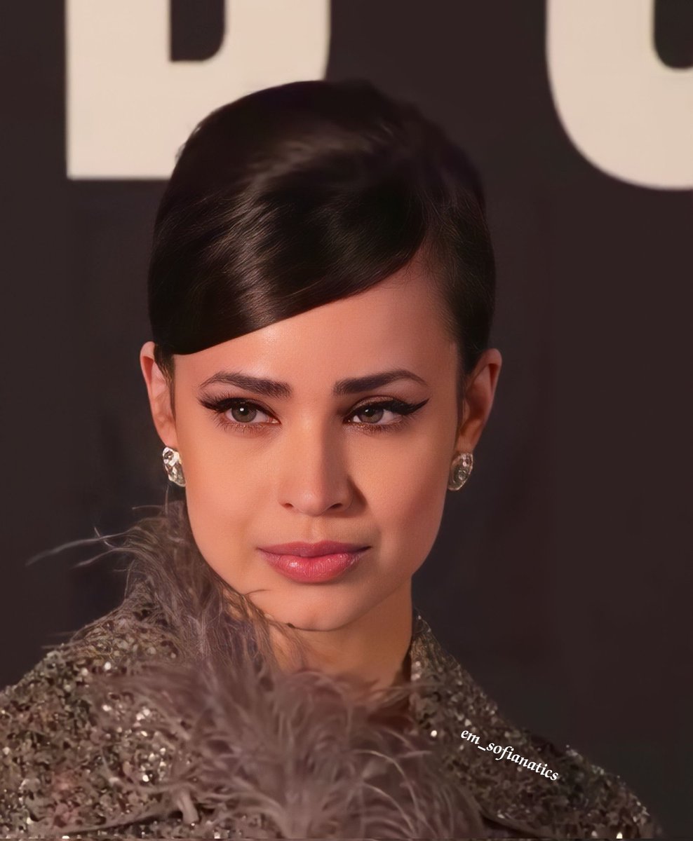 em_sofianatics's tweet image. Just Sofia Carson🥰💜