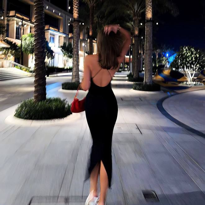 hanth22's tweet image. In fact, no one has ever tortured you. What really tortures you is your thoughts, the fantasies and expectations that exist in you.