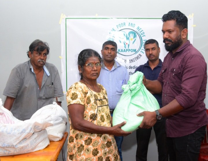 Knowing the situation of the people of Sri Lanka who are experiencing difficulties in getting daily food!Kaappom  is an organization that searches for people and provides immediate humanitarian aid.