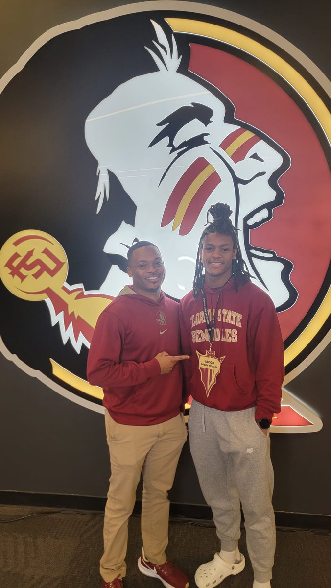 JCosbyMosley's tweet image. I appreciate the opportunity to get back into the garnet and gold !! I also appreciate the hospitality from @Coach_Norvell and his amazing staff !! I had a great time and will be back !! Thank you. #oooya 🍢🍢 @ChadSimmons_
