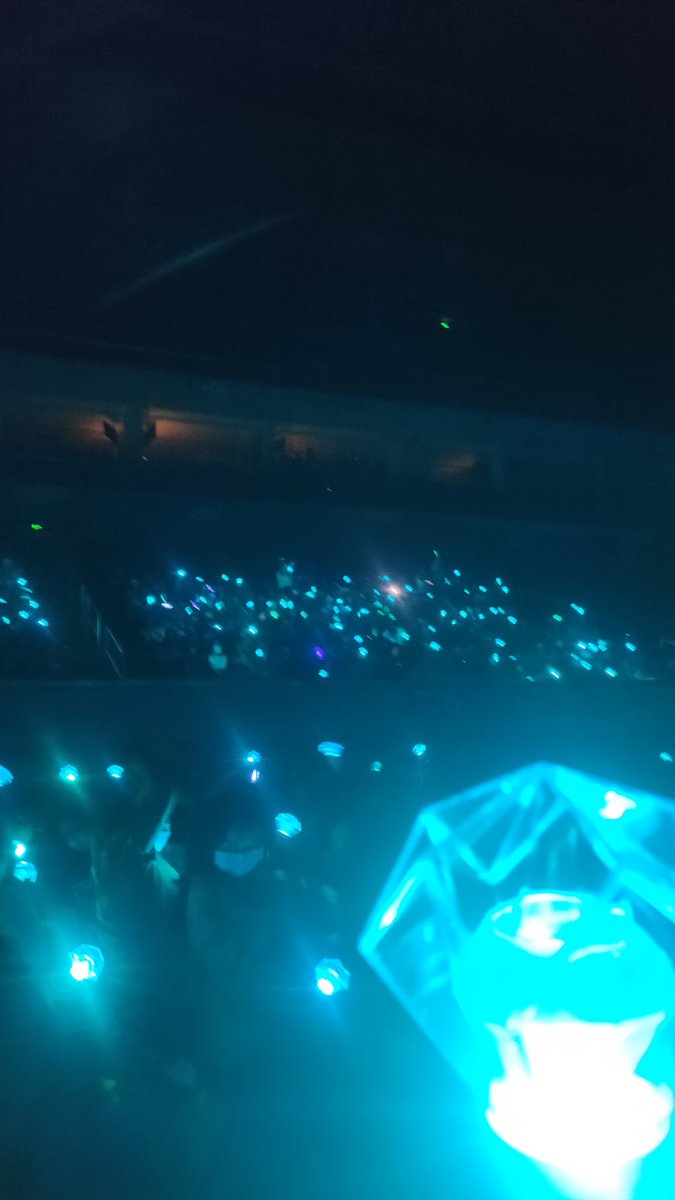 neomushawol's tweet photo. SHINee World PH, we did it! 💎✨ https://t.co/X7r53MoBIK