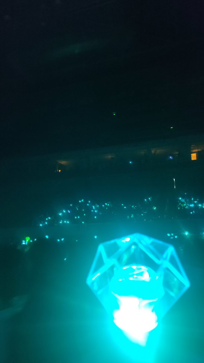 neomushawol's tweet photo. SHINee World PH, we did it! 💎✨ https://t.co/X7r53MoBIK
