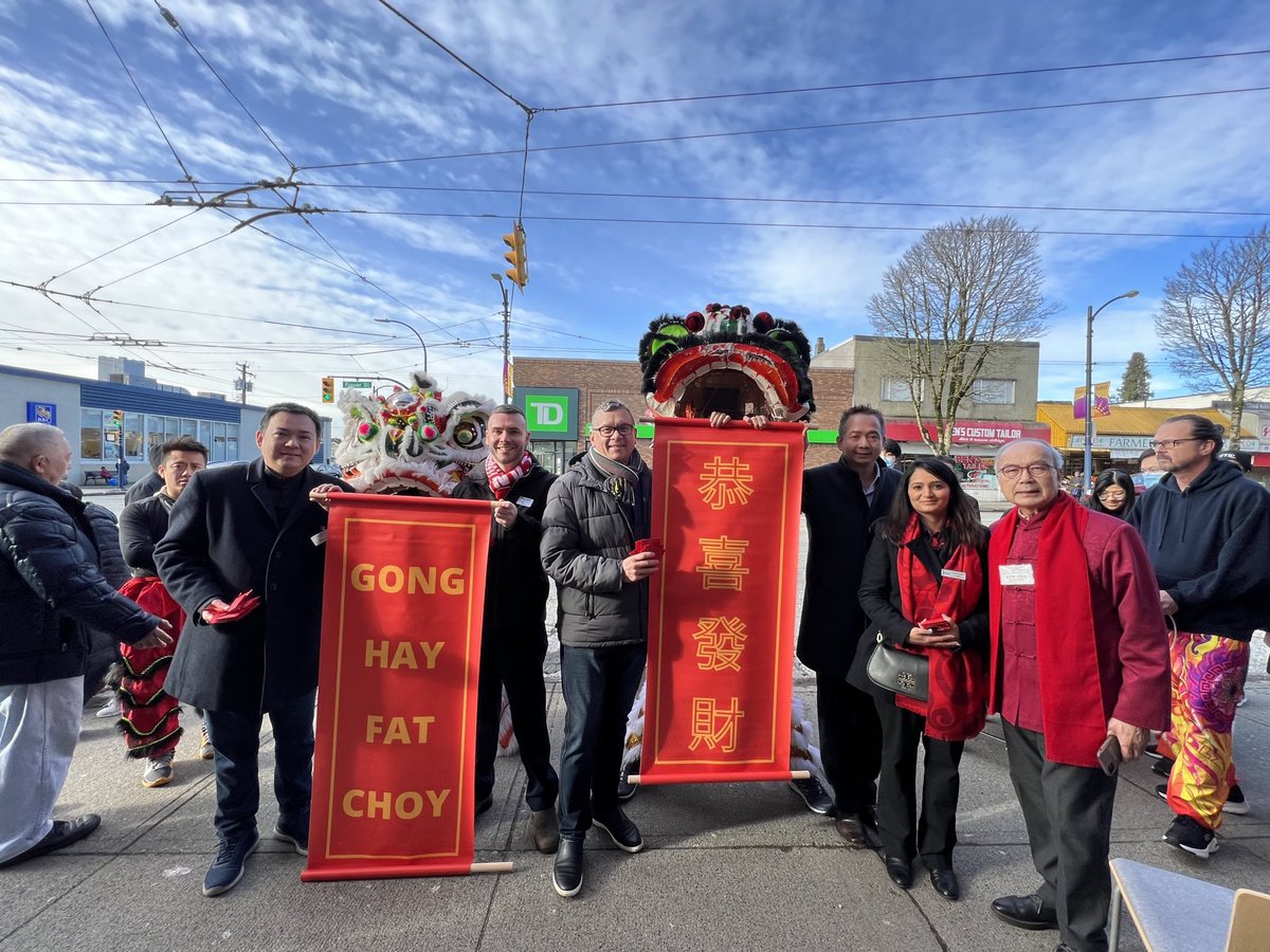 MikeKlassen's tweet photo. So much fun to attend #LunarNewYear 🧧🧧🧧festivities in 2 South Vancouver neighbourhoods this morning, including on my home turf along #FraserStreet. 

🙏 to @VDBIA1 &amp; @SunsetFraser for inviting us to celebrate with you! 🐲🐲 https://t.co/ug4h9rHBod