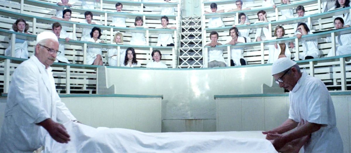 torsodapop's tweet photo. SHORT NIGHT OF GLASS DOLLS (1971) • directed by Aldo Lado • DoP Giuseppe Ruzzolini • score by Ennio Morricone • fun facts: Lado refused to sell the script until he secured funds to direct • utilizes Zagreb & Ljubljana • only allowed 3 days to film in Prague •#GialloJanuary https://t.co/PhIPUYRlAG