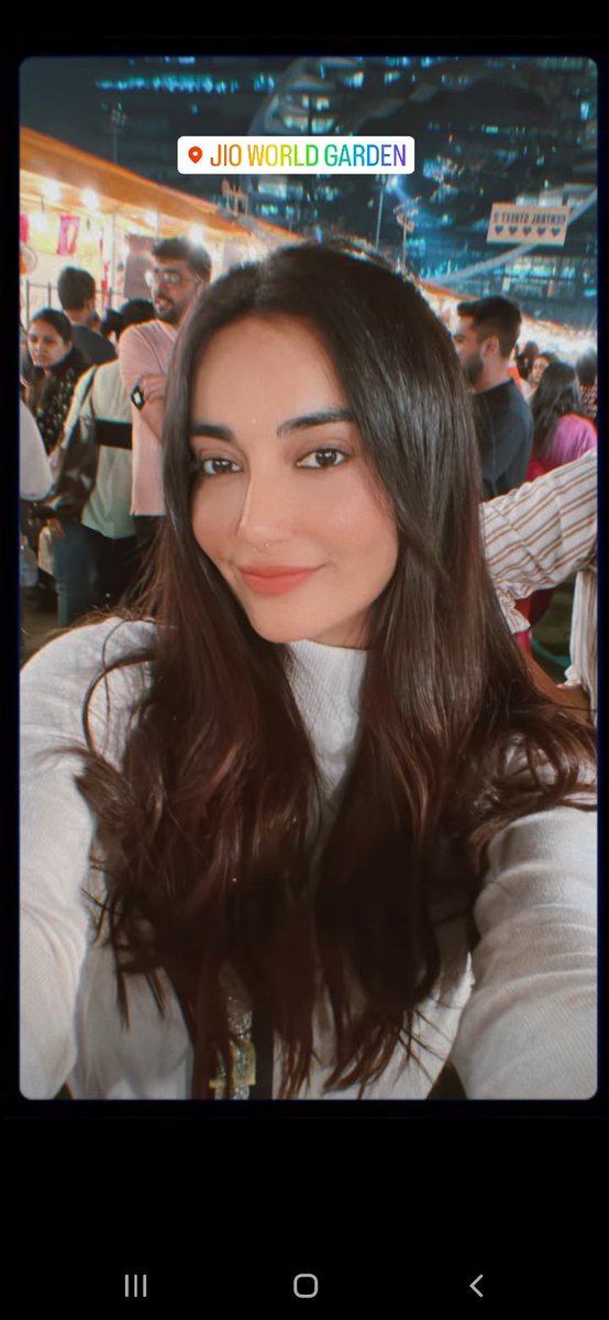is_surbhi's tweet photo. SO PRETTY 💫🤍
 ♤
{🥀@SurbhiJtweets 
yoti 🥀}
▪︎
▪︎
▪︎

tags

#SURBHIJYOTI #SurbhiJyoti #sjians #sjfamily #Quboolhai2 #QuboolHai2Point0 #Naagin3 #naagranibela #Zoyafarooqui  #judaiyaan #vetu #GhanaKasoota #lekephelaphelapyaar #Belasehgal #meerakapoor https://t.co/GJRucyjWGX