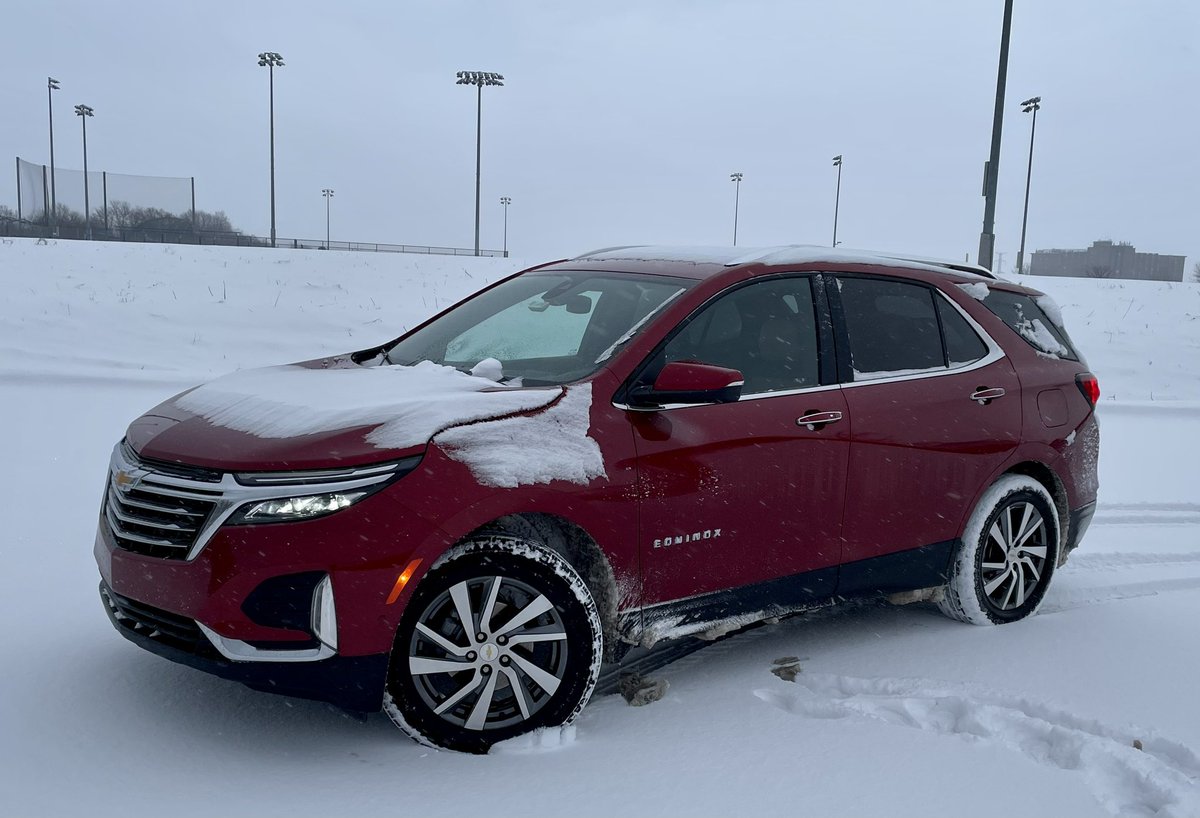 Car_Guy_Tom's tweet photo. Always love vetting a test car in the snow. @chevrolet Equinox Premier AWD acquits itself well, with a slight bias to oversteer, which I prefer. Found some good slow-groove driving-through-a-blizzard tunes. #Snow #Chevy #Oversteer #cannonballAdderley https://t.co/tdFcbbUUkG
