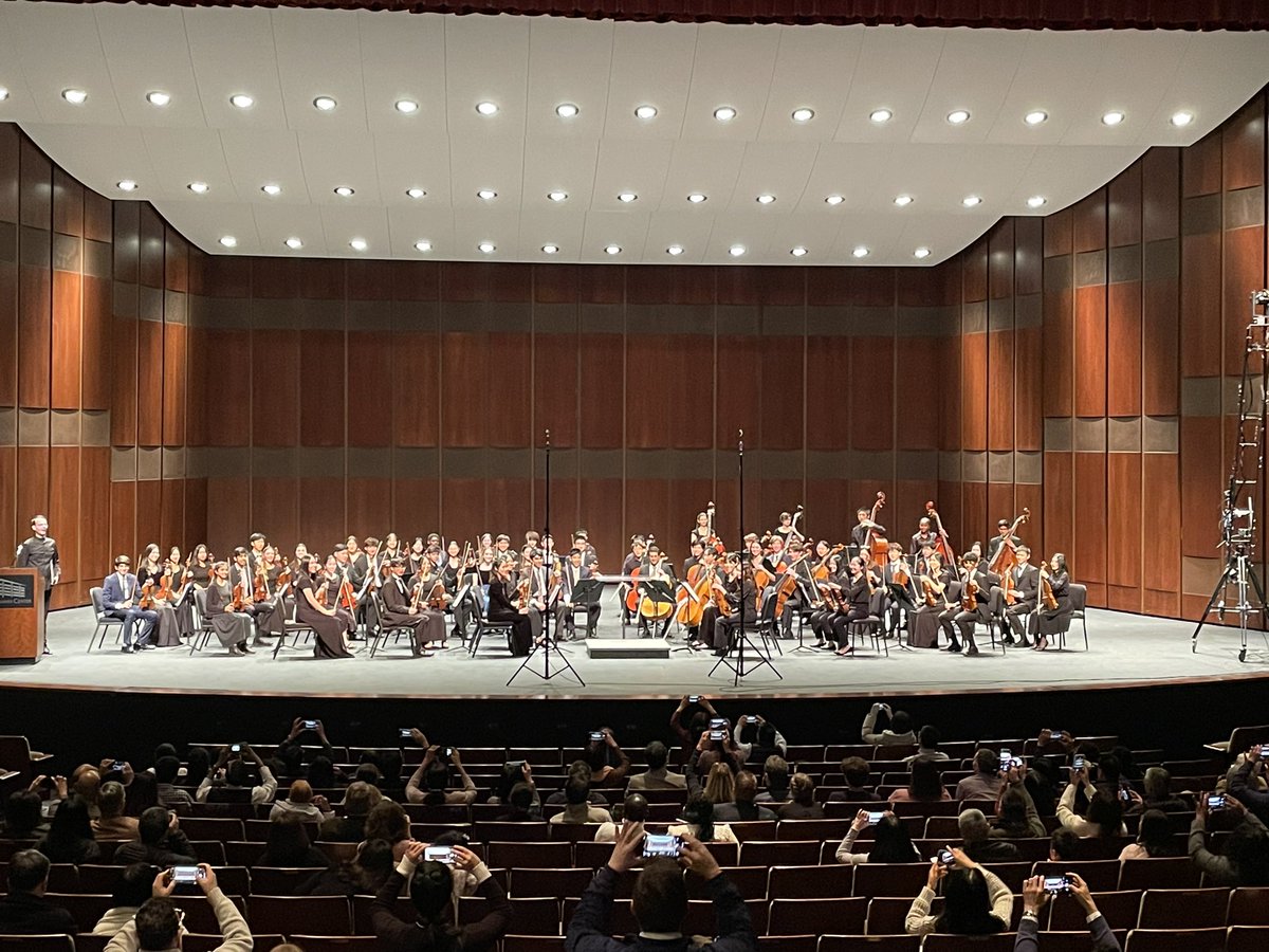 JesuitMusic's tweet photo. Bravo! Jesuit Ursuline Ranger Band and Orchestra musicians after a fantastic performance at TPSMEA All State weekend! https://t.co/3QRA0Tb5v1