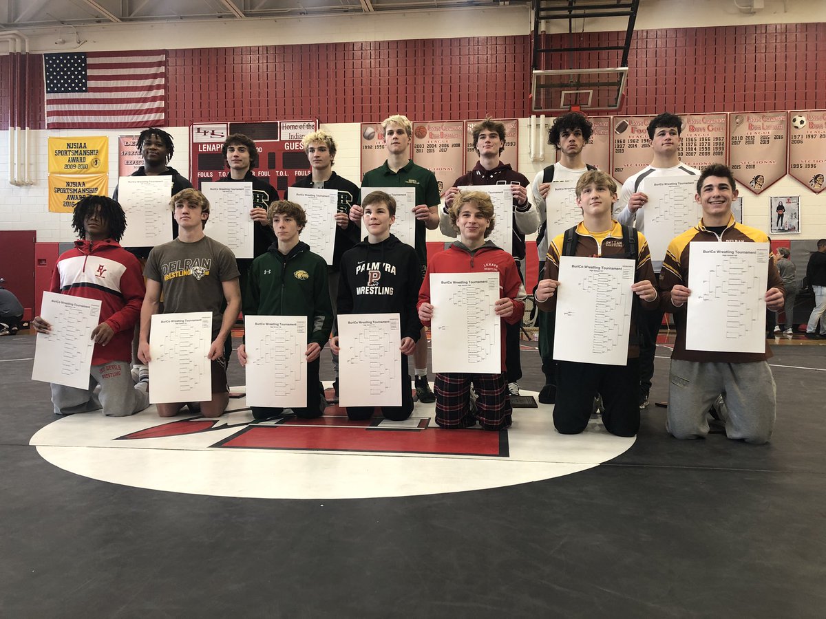 ScottiesWrestle's tweet photo. ***2023 BURLINGTON COUNTY CHAMP - Nick Levach***

Levach lead our program this weekend with a 3-0 record following a quarter final FALL and grinding out overtime victories in BOTH his Semi-Finals and Finals 

#BetterEveryday🐾⚡️ https://t.co/fBYJjjcOsd