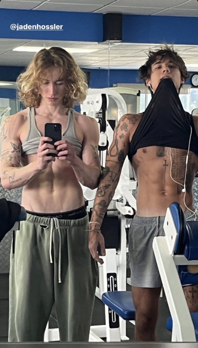 wrnjxdn's tweet image. caralho