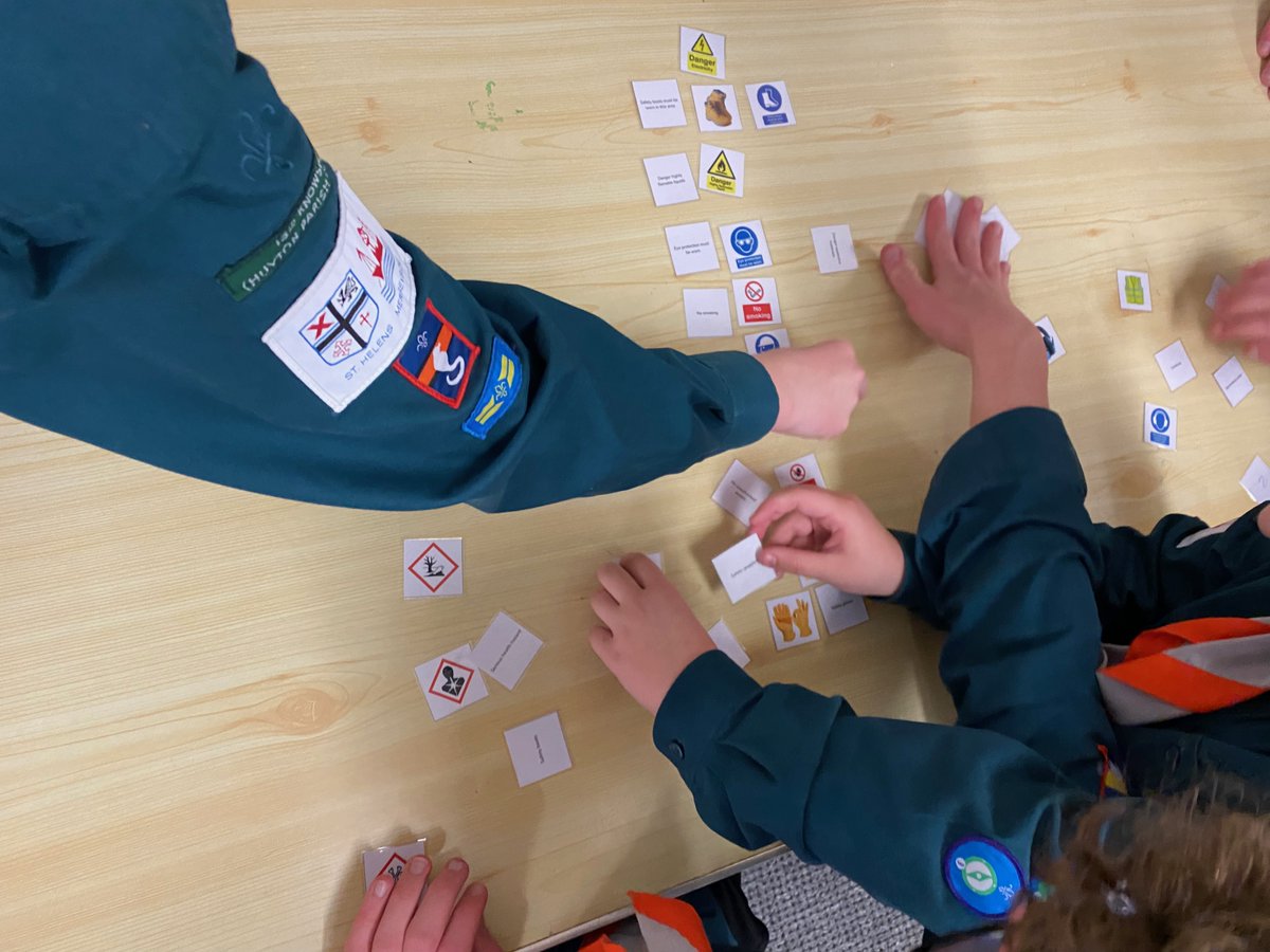 HuytonScouts's tweet photo. Great work at Scouts this week, acting skills with Ben for the Entertainer activity badge and a hazard/safety equipment puzzle for the DIY activity badge. Well done to one Scout for being awarded a Teamwork Challenge Award and well done to our Scout of the Week. #SkillsForLife https://t.co/XJvkqQvzfZ