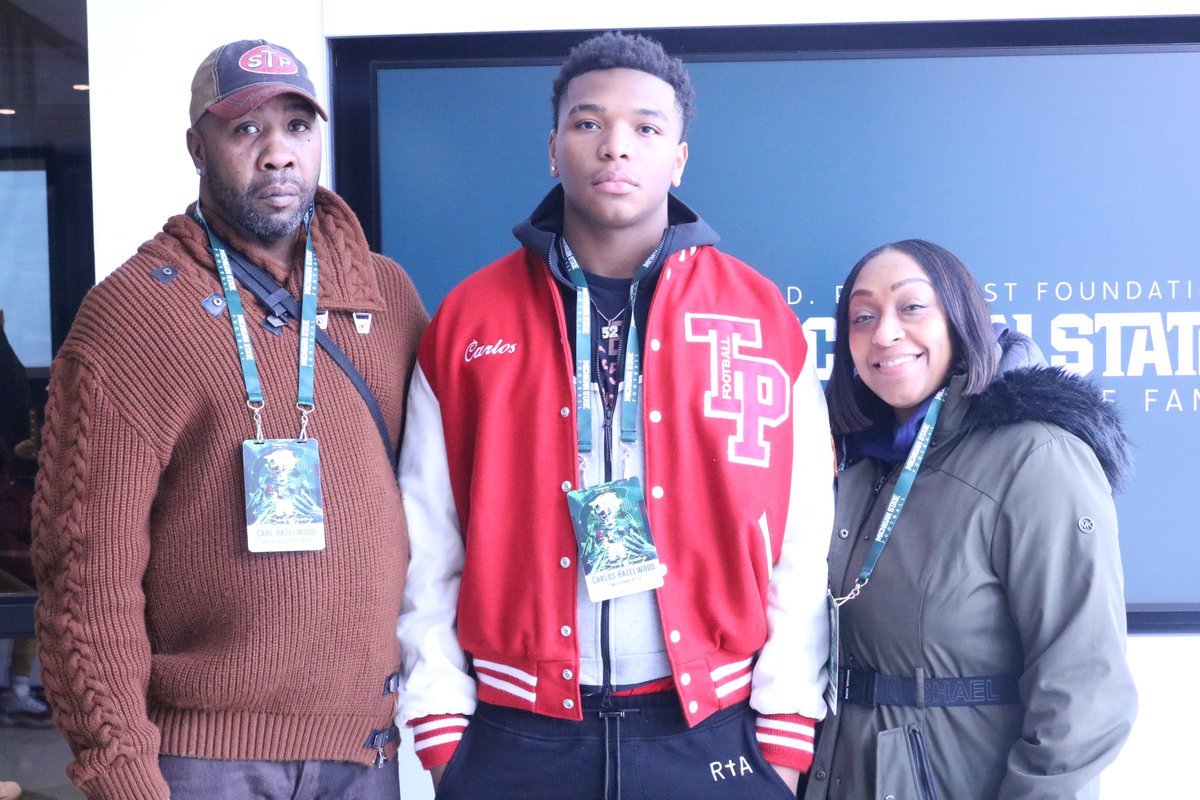 Carlos Hazelwood tweet media