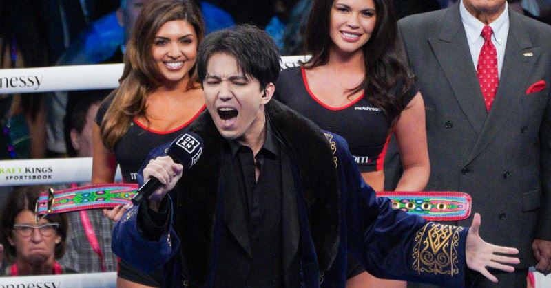 I never saw a singer perform a #NationalAnthem with so much fervency before! 🔥

Awesome memories of September last year when @dimash_official sang his anthem right before the boxing fight #CaneloGGG3 in Las Vegas. 

#Kazakhstan 🇰🇿 
#DimashConcerts  
youtu.be/v9nikYhHctc