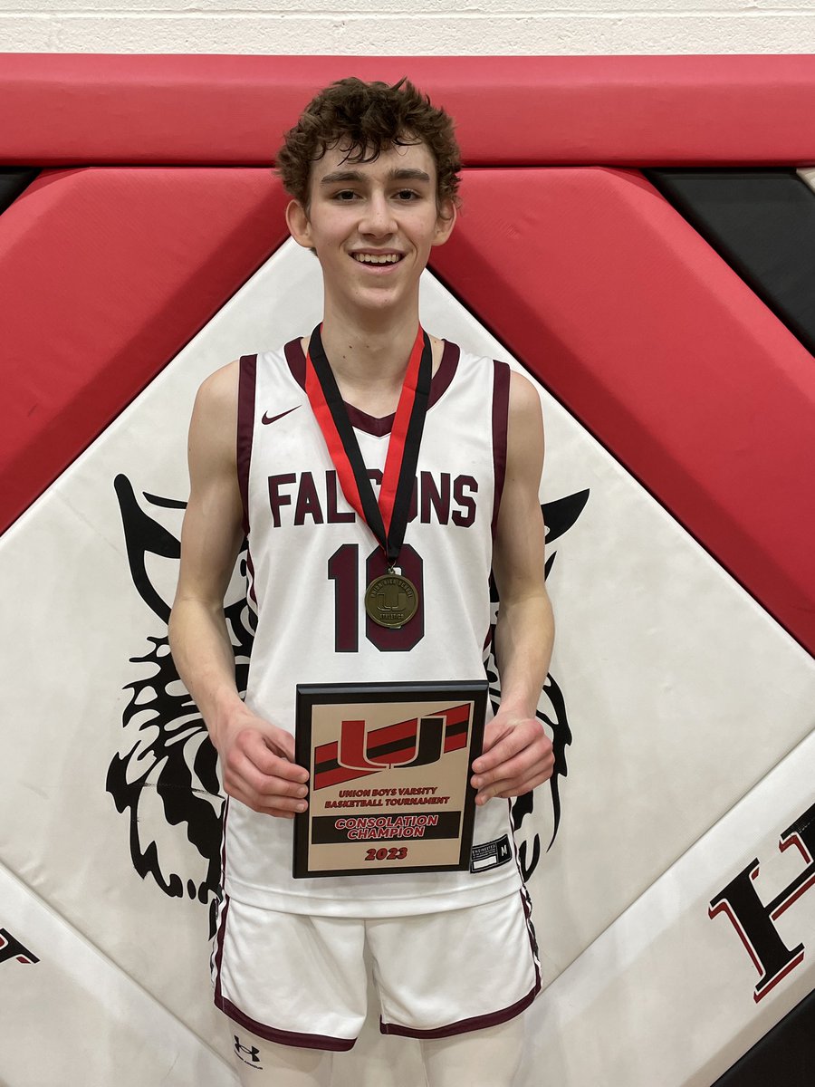 The Boys Varsity basketball team took home the consolation championship of the Union Tournament. Senior Shane Connor was named to the All Tournament Team.
<a href="/RSHSFalconHoops/">Summit Men's Hoops</a>