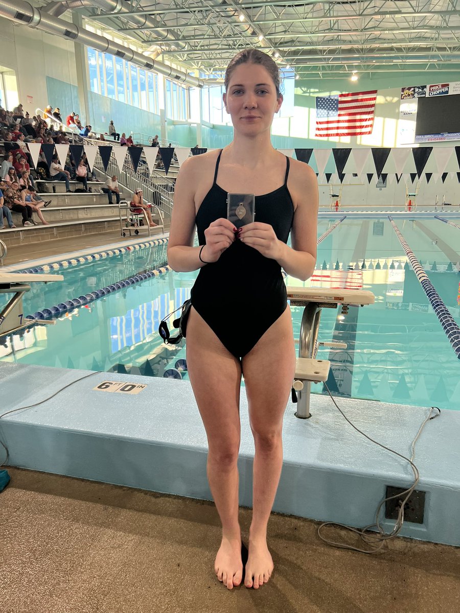 50 freestyle top 6 finishes. Tayla 3rd place!