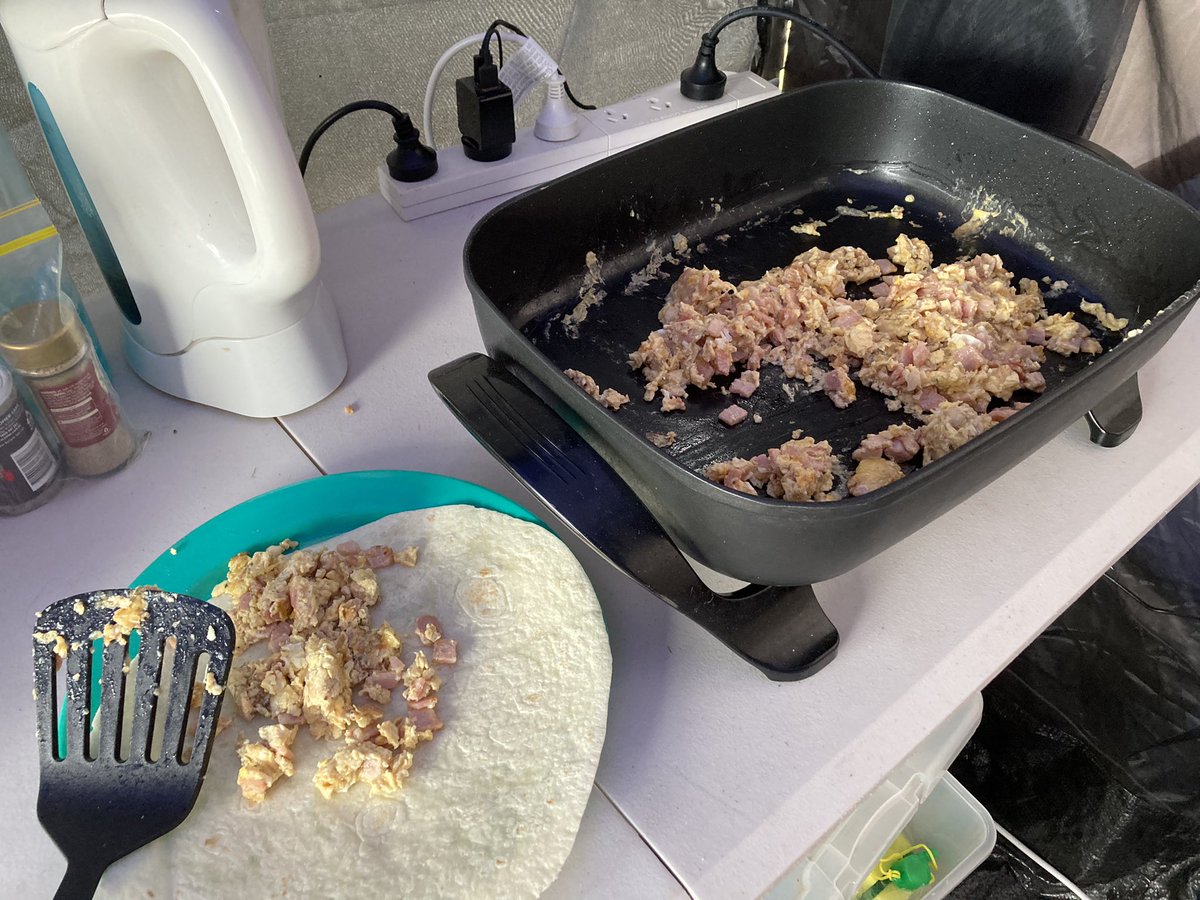 There are a tiny few things I do well in this life. Camp breakfast burritos are one of them #camping #foodies #survivor #queenoftheapocalypse