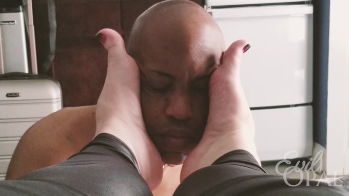Evil Opal - Chastity Slave's Foot Worship Reward https://t.co/PzVfTB7RFj #footdomination #bbwmistress https://t.co/5ZkP3zPZs5