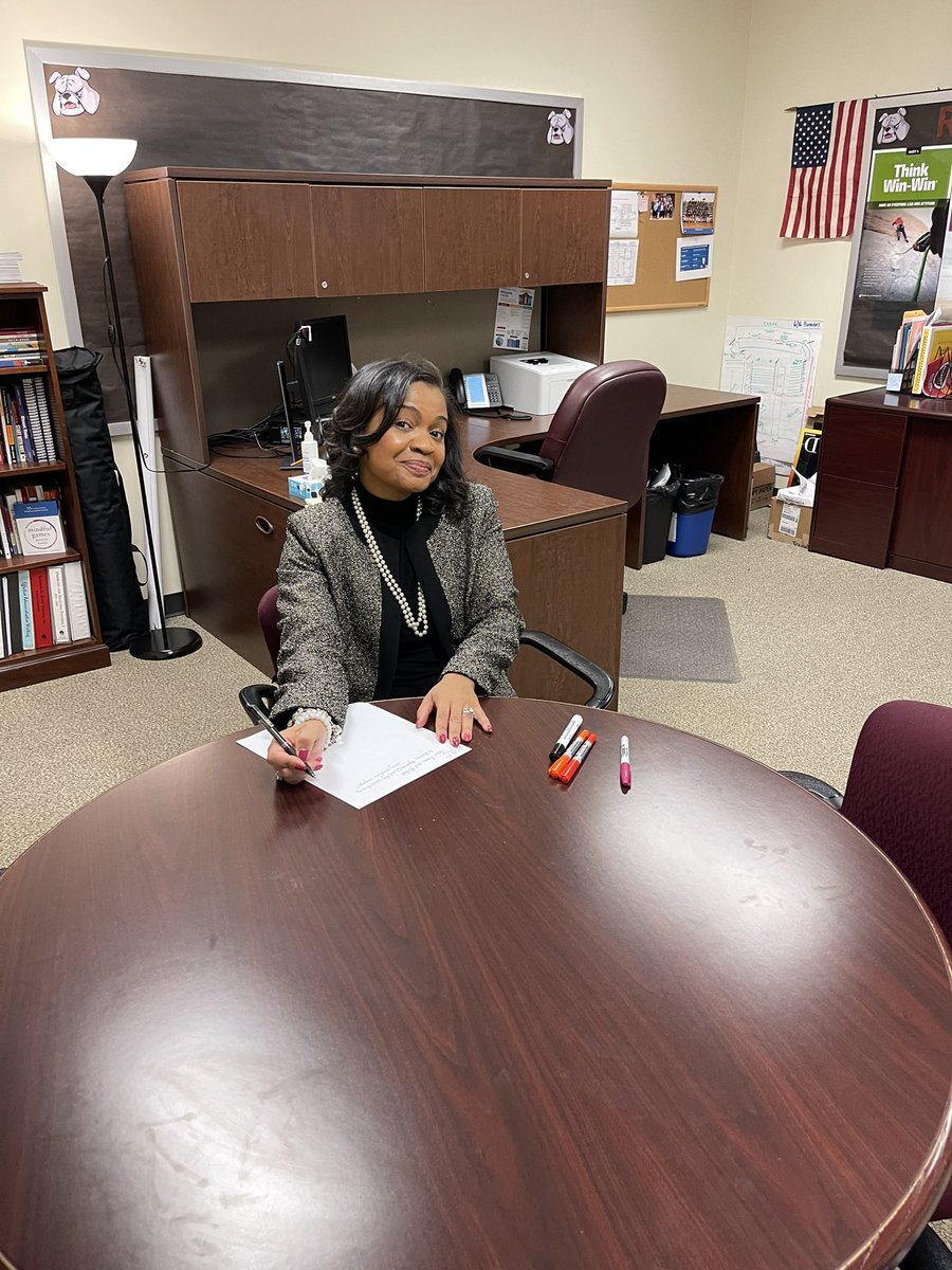 DrMcNeal_HWMS's tweet photo. Finished up the practicum yesterday and it was one of the best experiences ever! So grateful to serve as principal to an amazing school, school community, and school system. #PrincipalIntern #Reflection @MCPSLeaderDev @RedlandPrin @CraigStaton2 https://t.co/F5lpfpGMIK