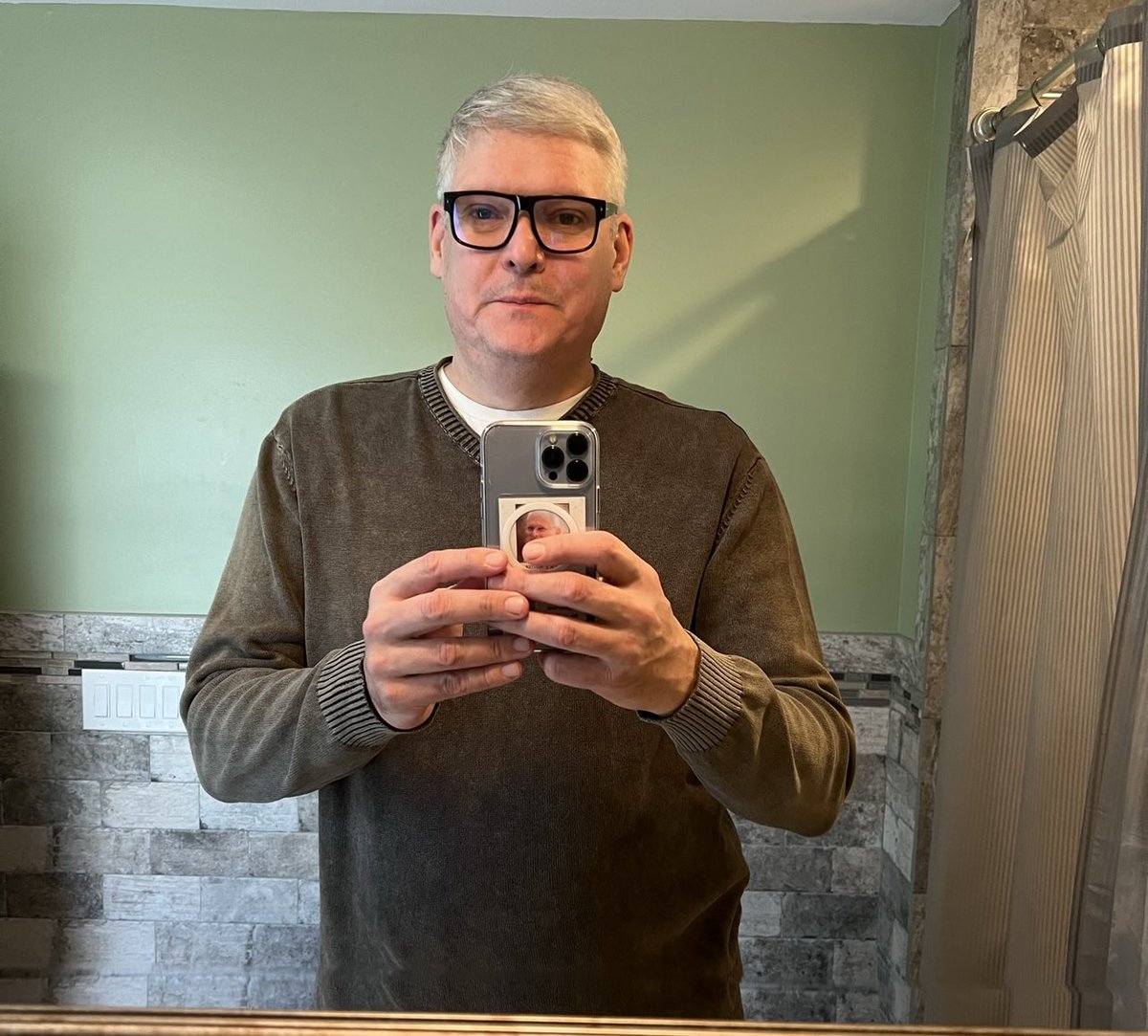 ricwinter23's tweet photo. @iLibertyBelle @jenvanlaar I eat the same way. 170lbs lost and counting. @drjasonfung books were life changing. Believe every word of them! https://t.co/LiUdogdjN1