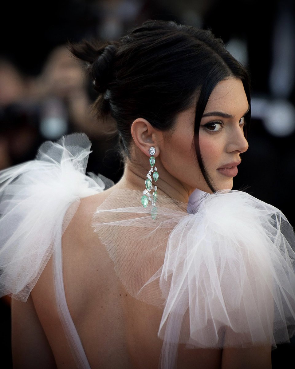 virgilsbride's tweet photo. Kendall Jenner at Cannes https://t.co/BIIoj3j8Q7