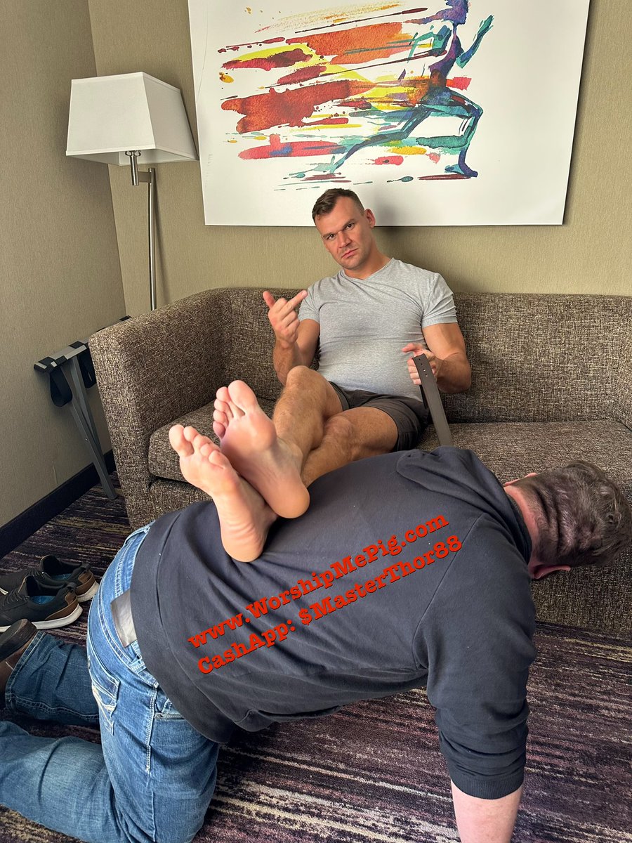 MasterThor88's tweet photo. With the paying slave now, checking messages for ideas and content. Let’s go!?!? $$ https://t.co/xCMSVBkXq3