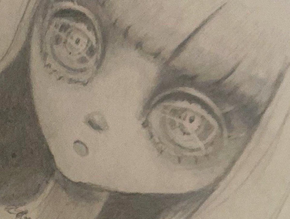 AngelusNoir's tweet image. Experimenting with matte high purity graphite for a spooky little gothy Lenore…area around the neck has about 5-6 burnished layers and minimal shine #angelusnoir #highpuritygraphite #lenore #gothgirl #pencildrawing #graphite #mattgraphite #pencil #sketchbook #sketchbooksunday