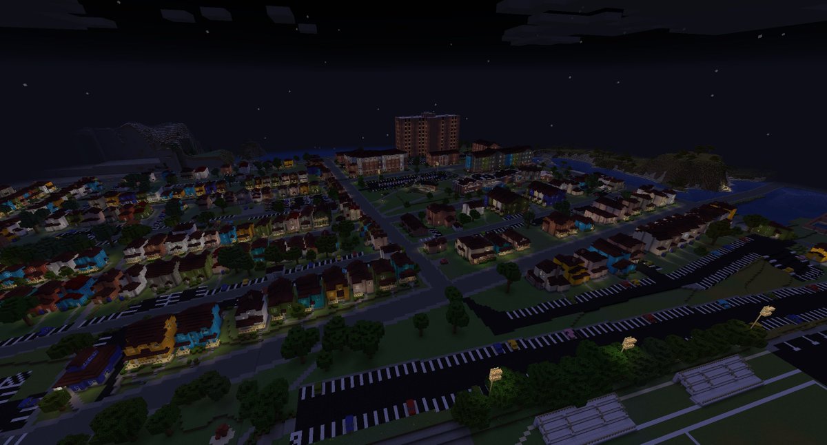 MinecraftDayton's tweet photo. Saturday night at UD. The student neighborhood is the place to be! #UD #UniversityofDayton #weekendshenanigans https://t.co/Zcf0YEO4oj
