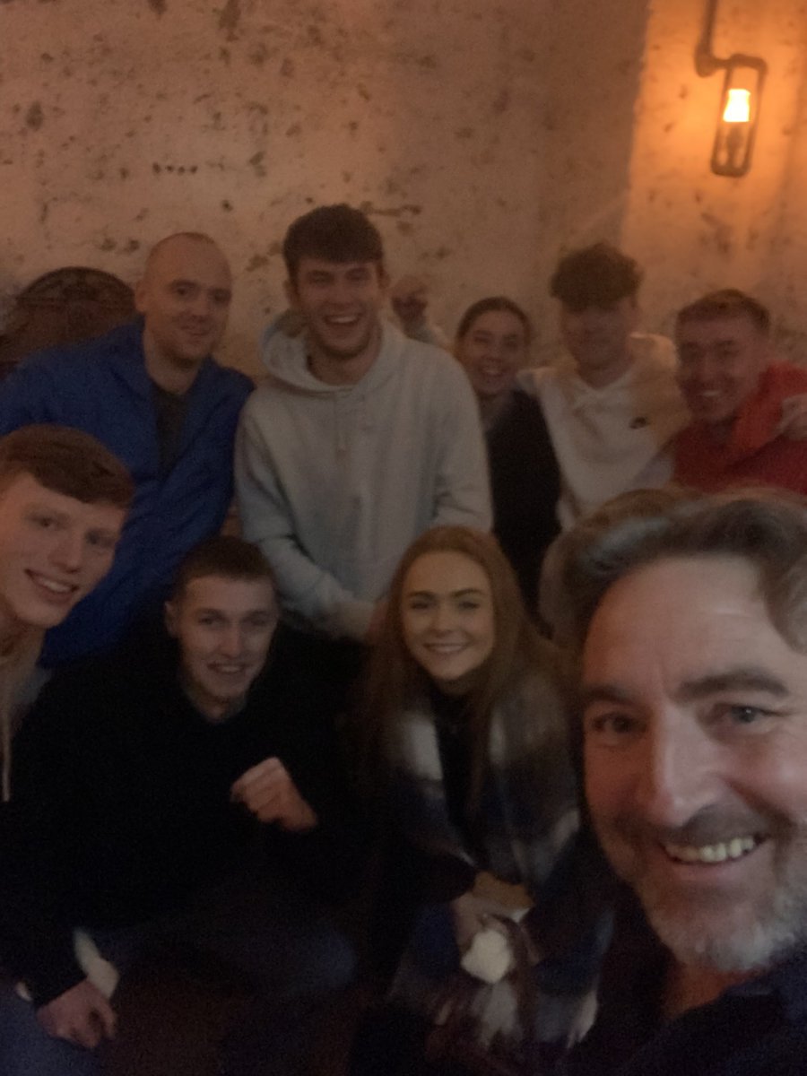 Great craic with these excellent Dubliners at ‘A Dram O’ History’ with <a href="/StoryEdin/">Edinburgh Storytellers</a> today <a href="/LostClose/">The Lost Close</a> Lovely bunch, Thankyou for choosing us. Slàinte ☘️☘️🏴󠁧󠁢󠁳󠁣󠁴󠁿🏴󠁧󠁢󠁳󠁣󠁴󠁿🥃🥃