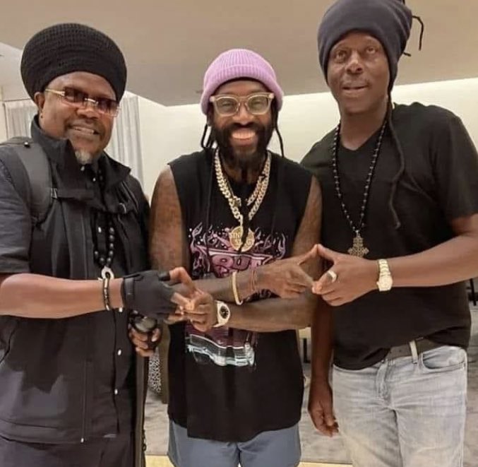 #KingmanTing 
Three of the greatest songwriters in #Reggae music right now 

#Luciano 
#TarrusRiley
#RichieSpice 
🇯🇲🎶👑🎶👑🎶👑🇯🇲
.