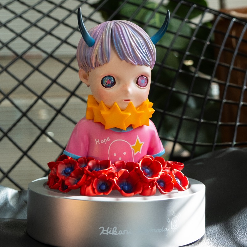 PopArtFusion's tweet photo. Hikari Shimoda: Children of This Planet #9 Collectible Multidimensional Luminous Figurine Sculpture in a Woden Box Edition of 188. An original reinterpretation by Shimoda of her remarkable portrait painting Children of this Planet #9.  

Available at PopArtFusion 🎨