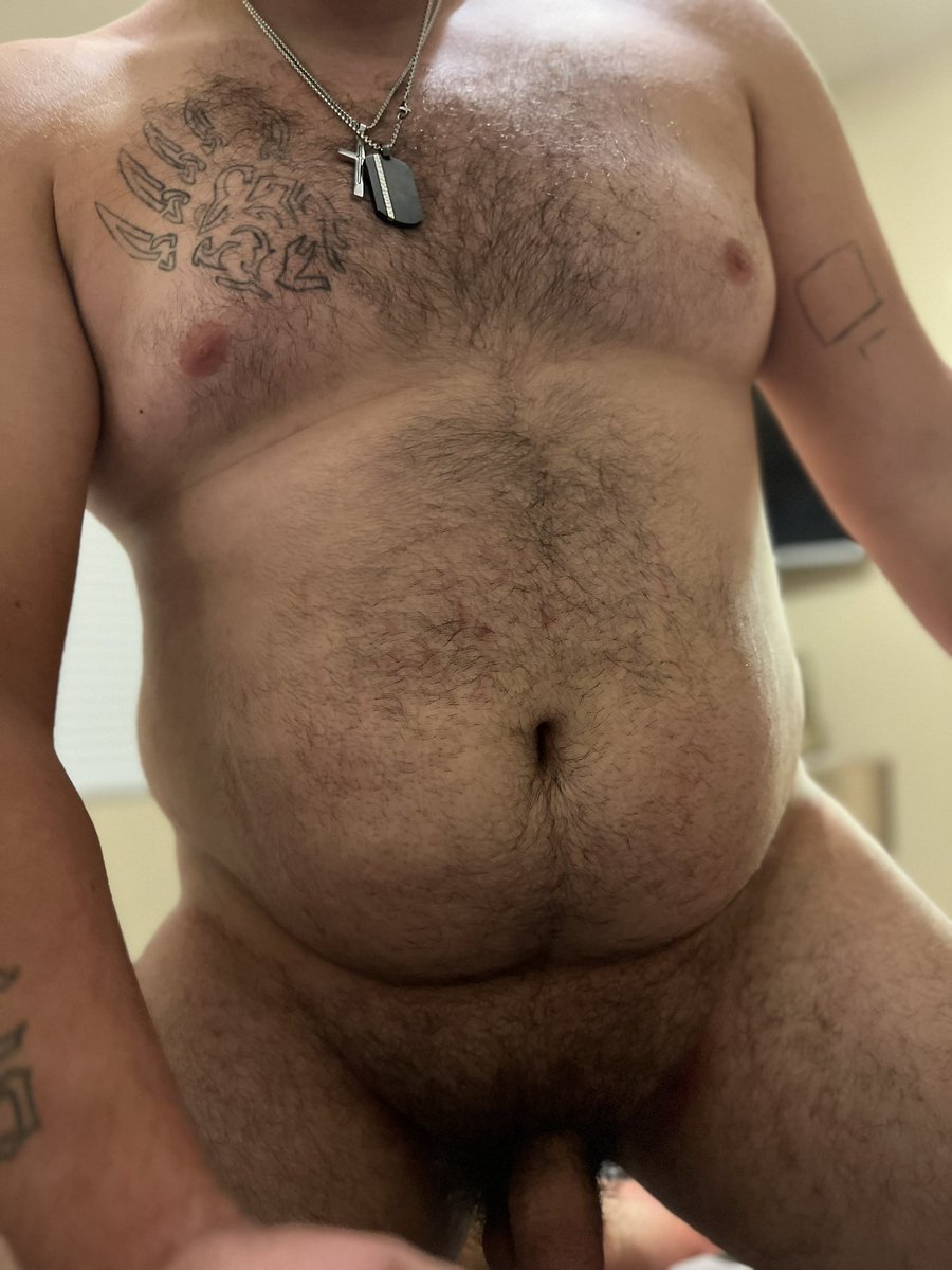Thepinkemir's tweet photo. I love it when a thick beefy man has his way with me. #SirKaran #Kittyboy #xxxlife #escapades #beefymen https://t.co/e2UHtbVOOA