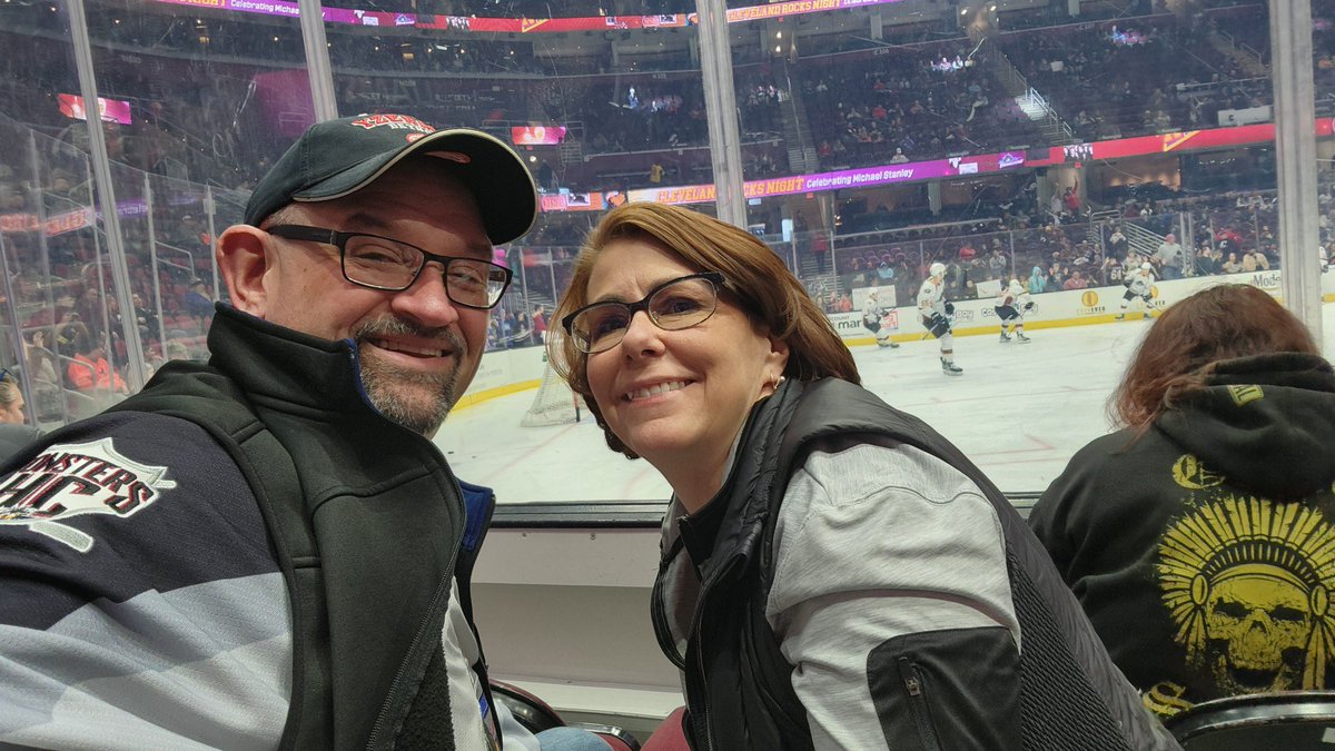 Hockey Night = Date Night!! Cleveland Rocks! <a href="/monstershockey/">Cleveland Monsters</a> #LightTheLand