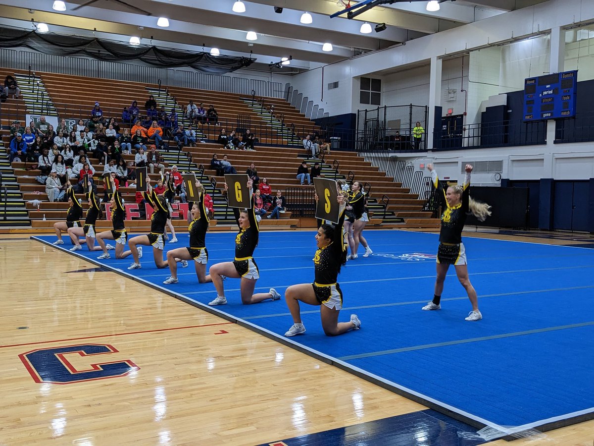 STL_Athletics's tweet photo. Great job by the Golden Girls today! #TheGoldSTANDARD https://t.co/D9E9oSrsIa