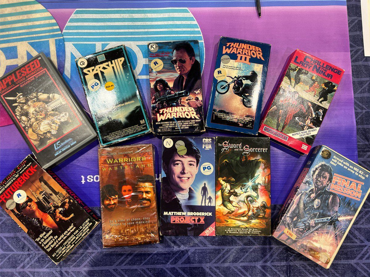 neonsynthwave's tweet photo. #superretrocon was awesome today! We had a blast and will be back tomorrow, but in the meantime, check out our #VHS haul courtesy of blockwood88vhs. There are some real gems here.
#retro #cultfilm #neonretrofest2023 #convention #tampa #florida #TampaBay https://t.co/tZCjLWRraT