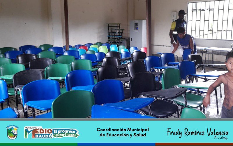 FredyRa69873918's tweet photo. Seguimos impactando positivamente en el sector educativo de nuestro municipio, con dotación de mobiliarios que nos permitan garantizar una educación de calidad. https://t.co/jDKJRV3Iwh