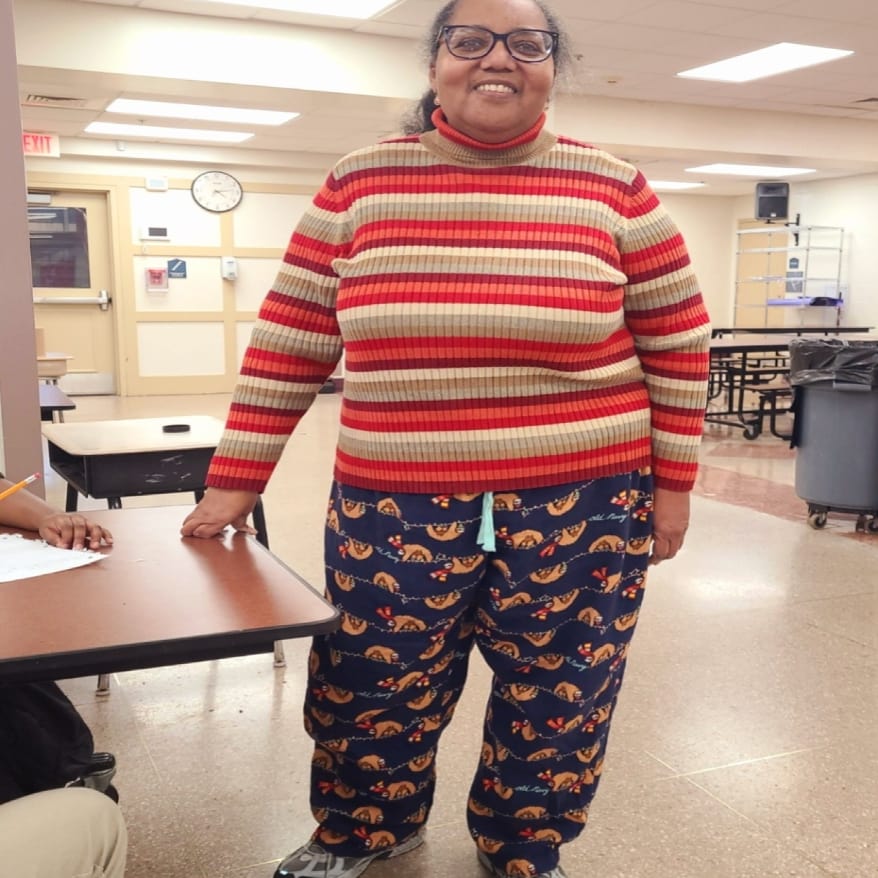 Harlan_Elem's tweet photo. Laughter is not an enemy but an enhancement to education.
The Harlan Hawks celebrated National Clashing Clothes Day! What a fun time to live outside of the box and defy all the rules. Learning and laughter are still our favorite things. #LearningAndLaughter #HarlanHawks https://t.co/Hk4I5r1uY5
