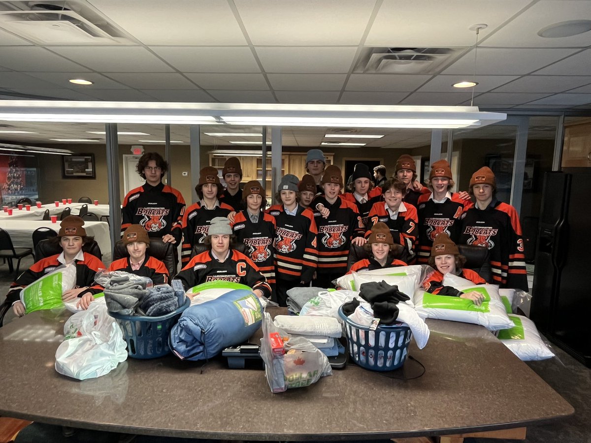 U15AAALancers's tweet photo. Today is the day! Boys hit the town and did some shopping this afternoon! Donations will be made in support of Residents in Recovery! Come on by our game tonight at the Civic at 7:00 pm if you wish to contribute! #RoswellBobcats #support #community #u15AAA #AEHD #Catsgiveback https://t.co/lhy8FnY8zL