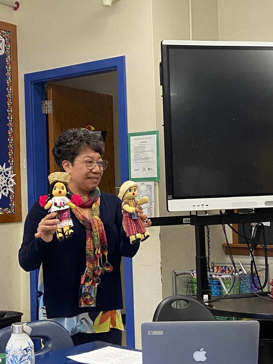 4_belpark's tweet photo. To complement our learning of Peru students enjoyed a presentation from Mrs. Wickerson on the traditional clothing worn by Peruvians.
@BelParkCBE https://t.co/szkMWa3FfG