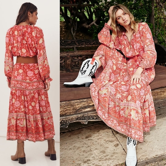 BellayatheQueen's tweet photo. So good I had to share! Check out all the items I'm loving on @Poshmarkapp #poshmark #fashion #style #shopmycloset #spell #bcbgmaxazria #michaelkors: https://t.co/2nzSE5rKTR https://t.co/OrJwOVJ0ss