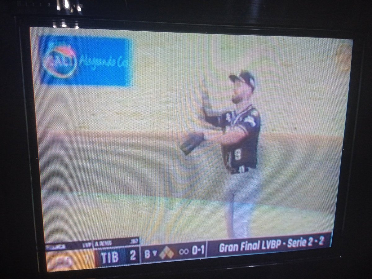 Franklinjbp1's tweet photo. Somos del equipo de más garra en de Las Águilas del Zulia, excelente transmisión por #TLTLVBP todos unos profesionales 📺⚾
@mrodoficial
Desde Ciudad Urdaneta, municipio Lagunillas, edo Zulia https://t.co/DxYK1IsJiv