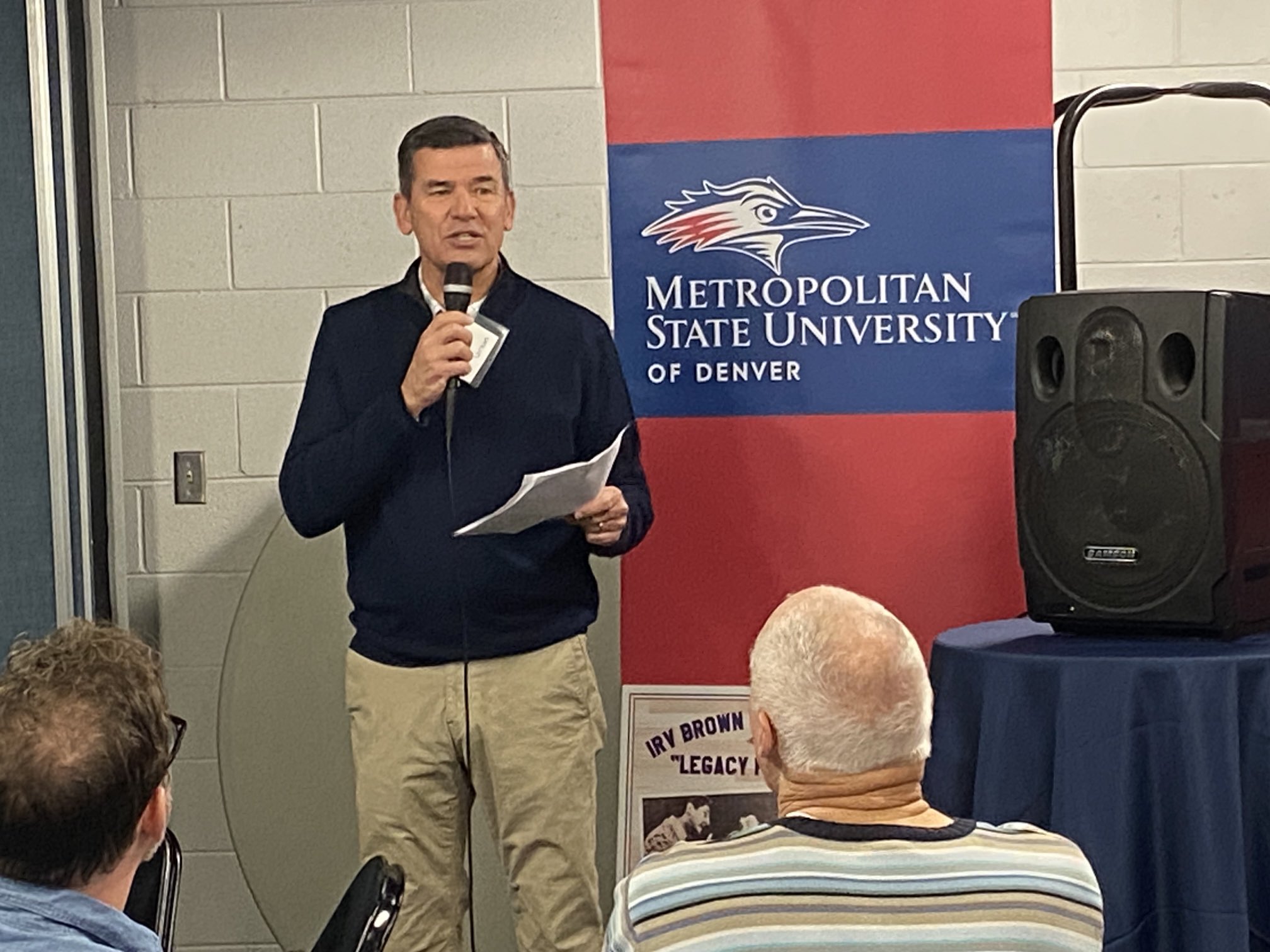 Mike Klis On Twitter Tom Green Addressing Guests At The Great Irv mike-klis-on-twitter-tom-green-addressing-guests-at-the-great-irv