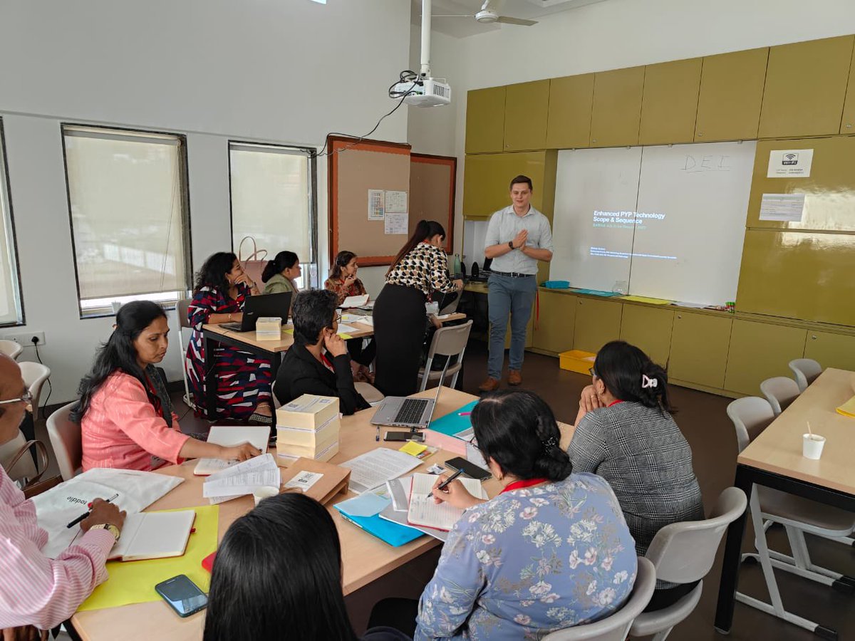 MrSidneyTech's tweet image. Great to meet technology integrators from across India to facilitate a session on how technology fits into the Enhanced PYP at @SAIBSA1 fantastic to meet and work with Mr Anil! #SAIBSA @ibpyp @PunePYPNetwork @OISLearningHub @primarytechhub @oismumbai @EISMumbai @PodarORT