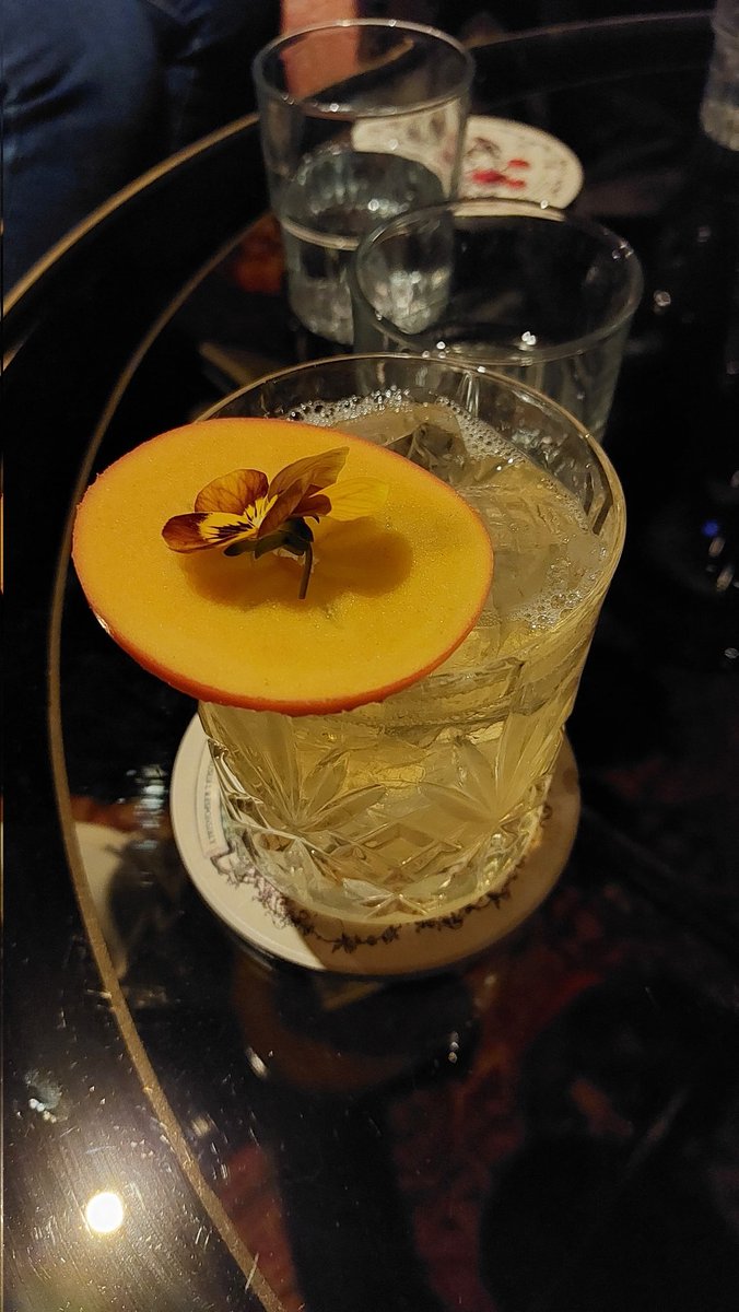 Thanks to @Tube_of_Sand &amp; <a href="/BoggianLuigi/">Luigi Boggian</a> for the lovely dinner and drinks in Bruxelles.