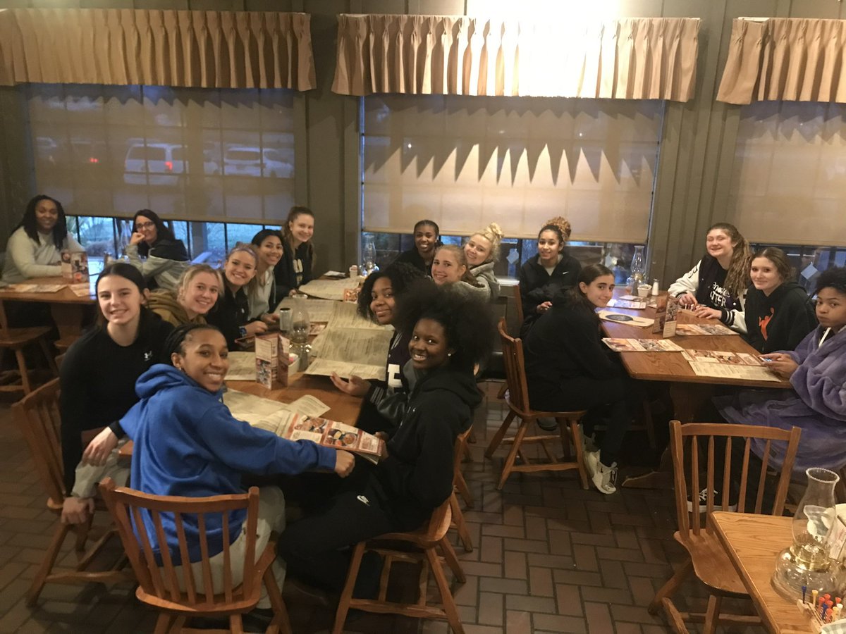 Great sectional practice this evening at THS followed by dinner w this crazy crew! #blessed 💜#greatyoungladies💜