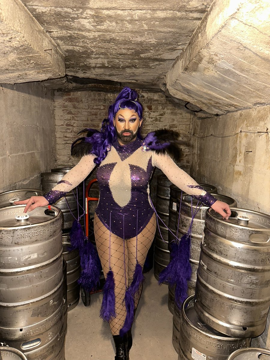 TySankey's tweet photo. Sometimes she serves…#mistereggplantcolorado #beardedqueen #xbardenver https://t.co/ZPas9Zrrhe
