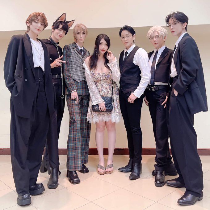 Amazing time yesterday meeting my favorite cosplayers ❤️ @Shunsukecos @KNITEcoser @HakkenRyou https://t<a href="/tag/vtuber"class="tags"><span>#vtuber</span></a><a href="/tag/ksonart"class="tags"><span>#ksonart</span></a>