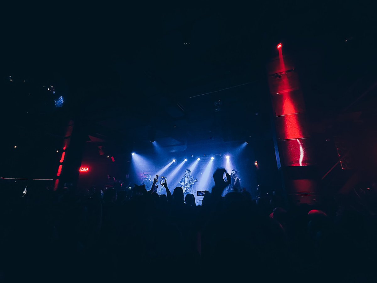 toemakesense's tweet photo. @LAtheband con Heavenly Hell Anniversary Special. 28.1.23 https://t.co/QqWOEoJ0yc