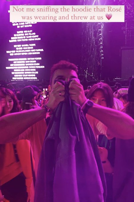 NOOOO, NO ESTOY SOPORTANDO... él pudo oler la sudadera de Rosé 😭😭😭