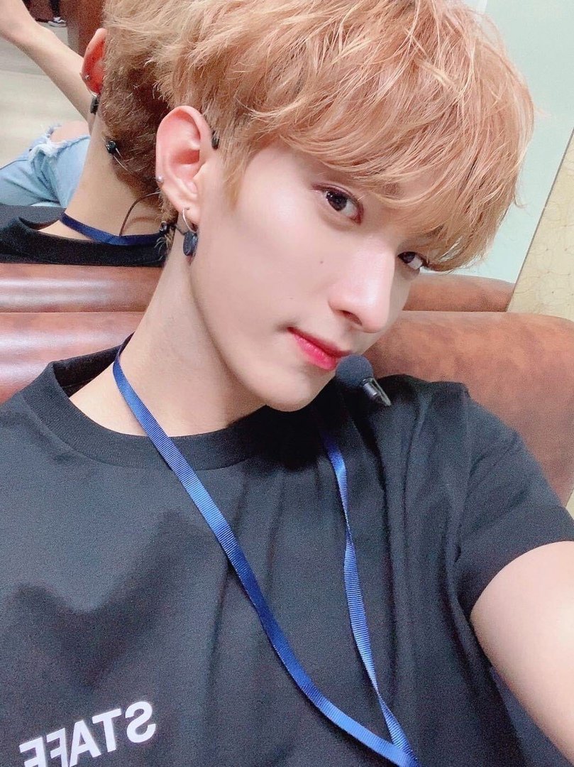 7TEENOFF's tweet photo. Ya estoy listo para mover las cachas en el regreso de @CXukunPN, conseguí mi pase VIP para entrar a la #𝓗𝓸𝓶𝓮_𝓒𝓧 y disfrutar del #EPHOME como se debe. Le deseo a este chiquito el mayor de los éxitos. ☆
𝕠jerās 𝑛e𝚐ras 𓂂 ׄׄ ⚠︎ ◌ #𝑣ale̱n𝑡ín https://t.co/sznFFI8Sgu