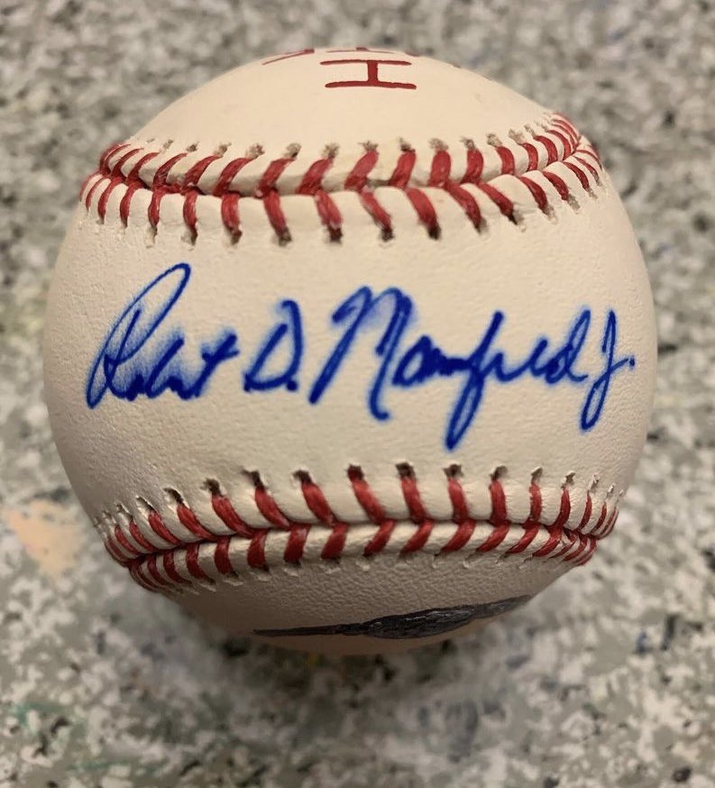 VesterSportsArt's tweet image. This was a fun ball to do. Sold in an hour when posted. #firemanfred #ruiningthegame