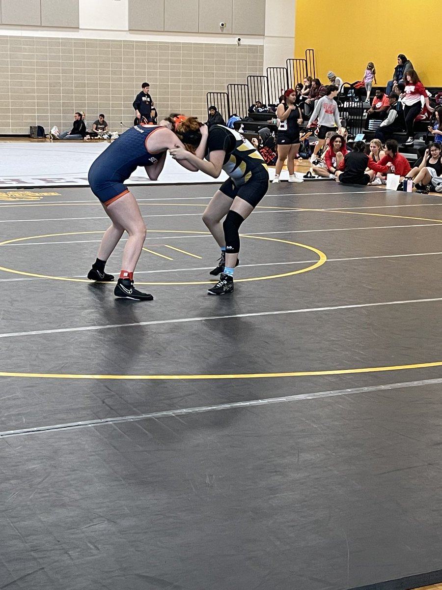 Coach_CBrown3's tweet image. Great job Coach Wheeler &amp;amp; @CoachJGreen7 for hosting our wrestling tournament!! Our athletes performed great and the tournament ran really smooth!! #TigerProud #TigerNation #WeWill @SHMSTC @Dshake58 @DehorneyJun @MrCoachShepard @tigers_houston @APGonzalez_HISD @Ms_Gonzales_13
